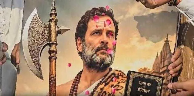 राहुल गांधी के जन्मदिन पर अनोखा आयोजन: गंगा किनारे हुआ दुग्धाभिषेक, परशुराम के रूप में पोस्टर पर छिड़ी सियासत