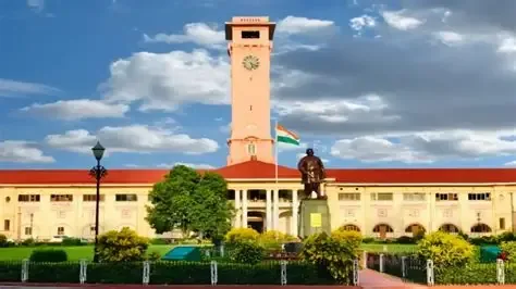 बिहार में बड़ा प्रशासनिक फेरबदल: 14 IAS अधिकारियों का तबादला, 5 जिलों के DM बदले; पंकज कुमार बने गृह विभाग के प्रधान सचिव