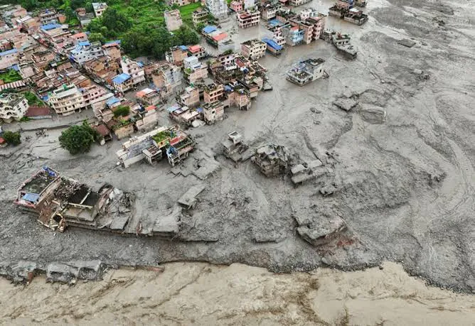 नेपाल में विनाशकारी बाढ़ से भारी तबाही, सीमांचल की नदियों पर बढ़ी निगरानी