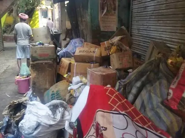 सीवान के बाजार में भीषण आग, एसी रिपेयरिंग दुकान में धमाके; 8 लोगों को सुरक्षित निकाला गया