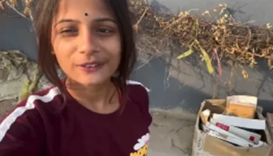 Orchestra dancer Paro Aarti