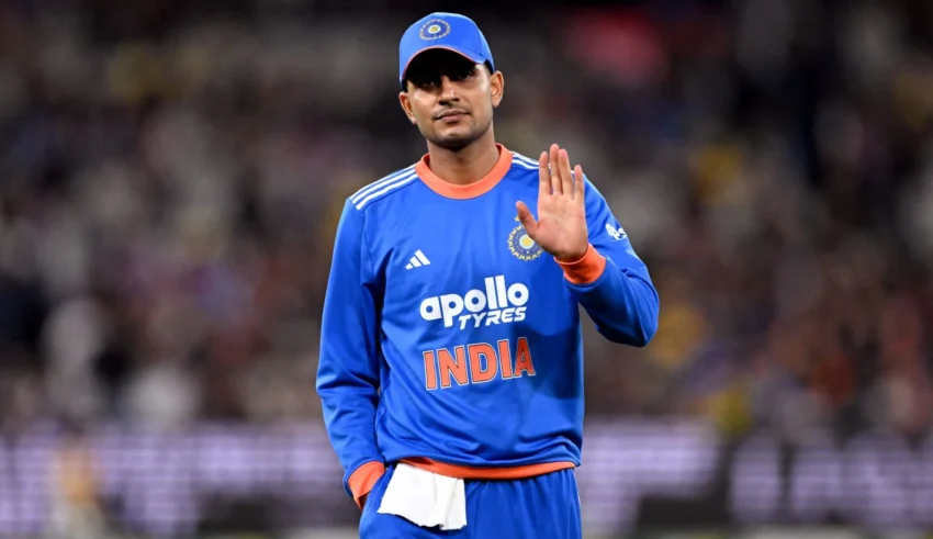 तीसरे टी20 मुकाबले से पहले अभ्यास सत्र में शुभमन गिल (फाइल फोटो)